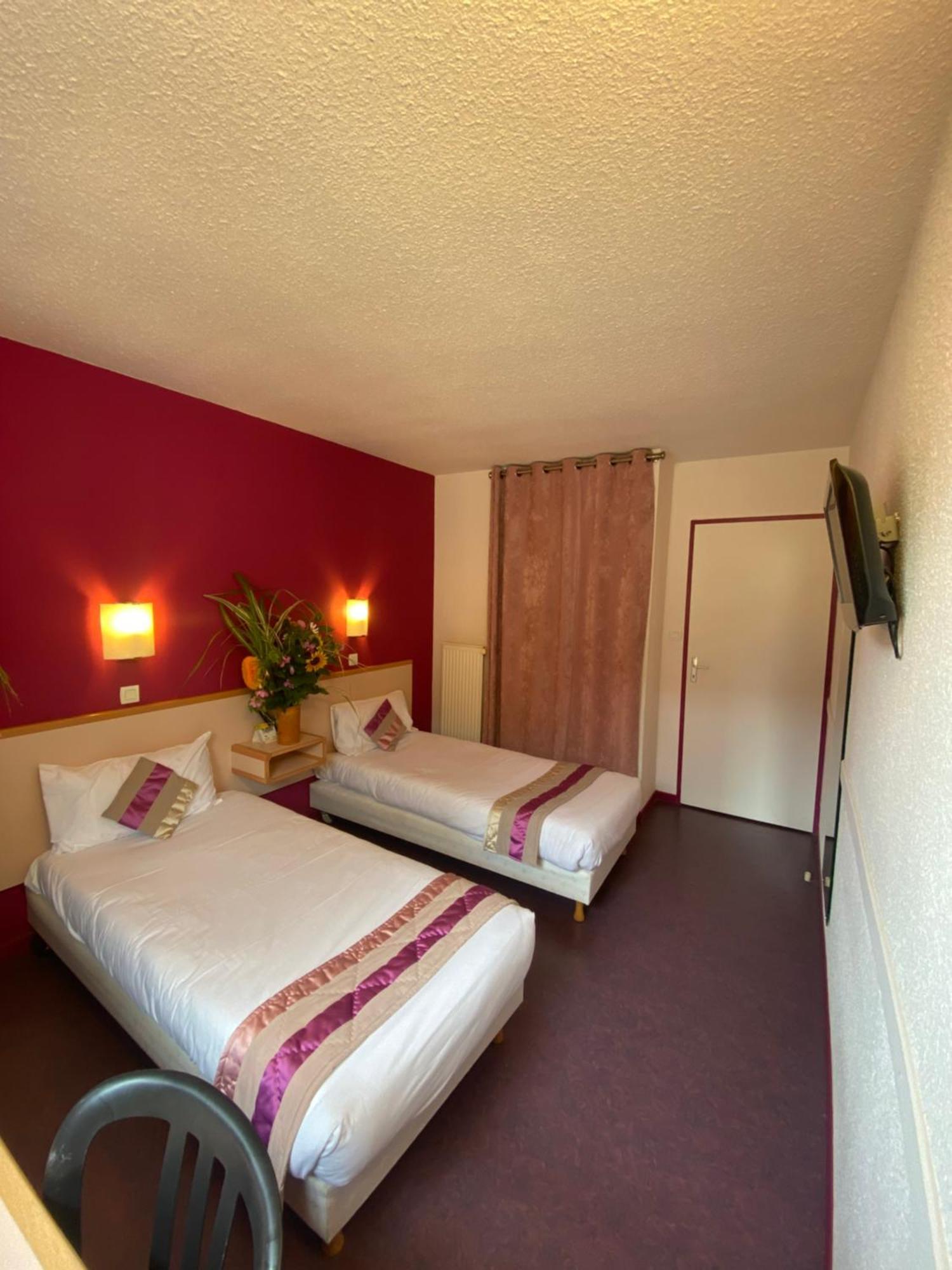Hotel Restaurant La Place Malay-le-Grand المظهر الخارجي الصورة