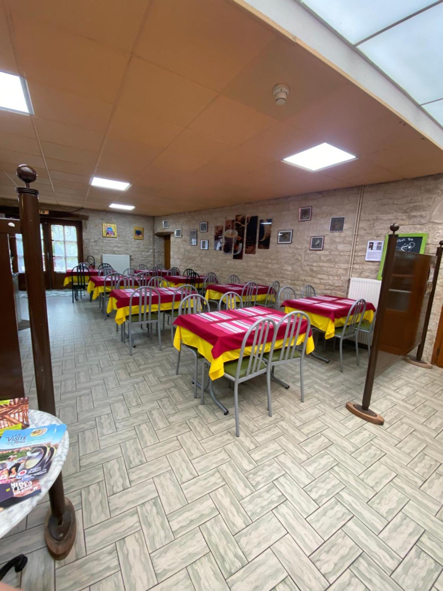 Hotel Restaurant La Place Malay-le-Grand المظهر الخارجي الصورة
