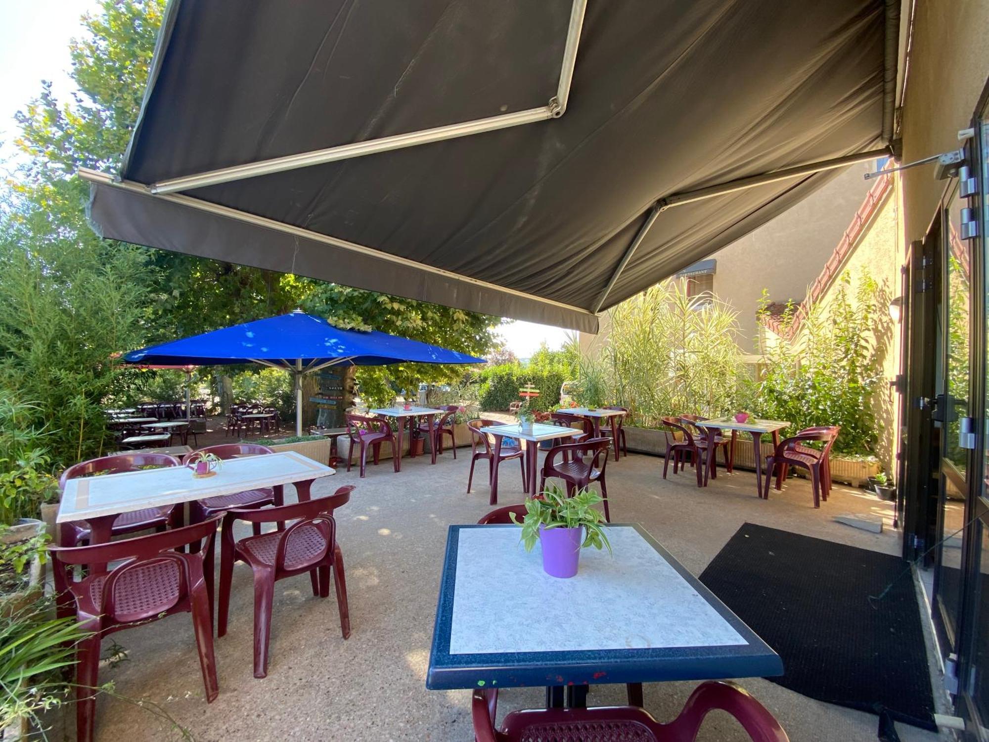 Hotel Restaurant La Place Malay-le-Grand المظهر الخارجي الصورة